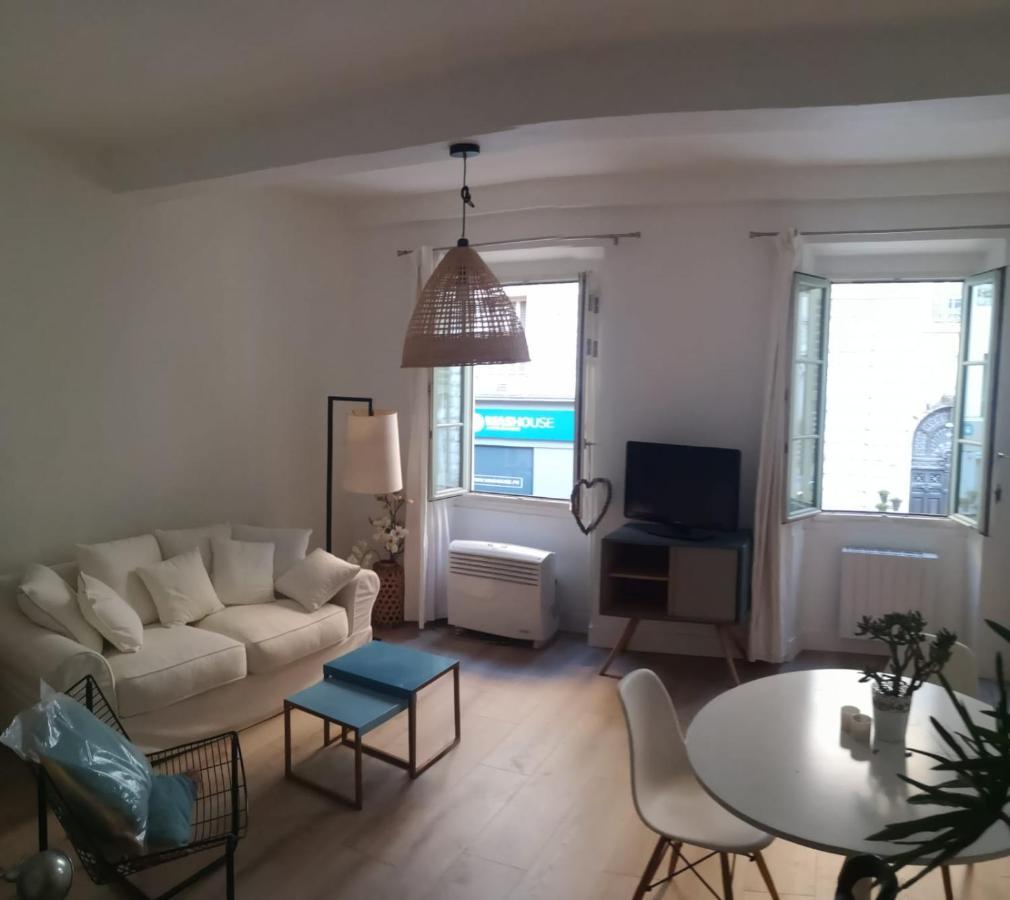 Joli Appartement Nicois En Bord De Mer نيس المظهر الخارجي الصورة
